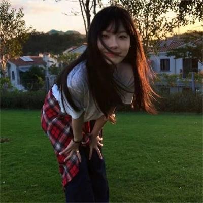 射月封面