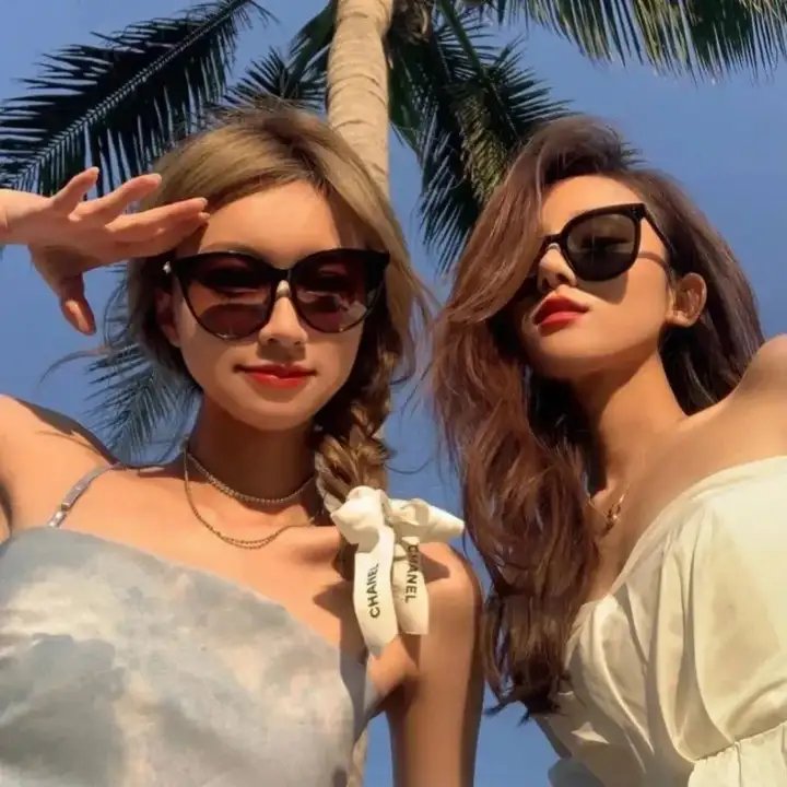 愿有人陪你颠沛流离封面