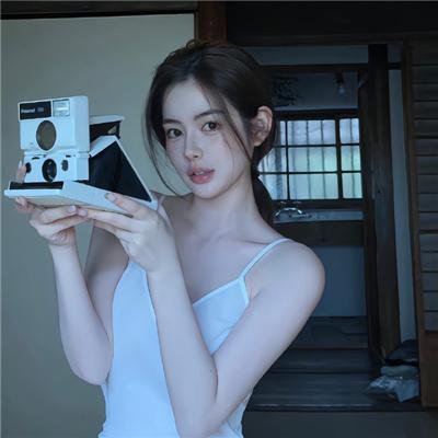 阿丽拉封面